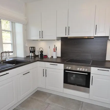 Doppelhaushaelfte Dorfhus *