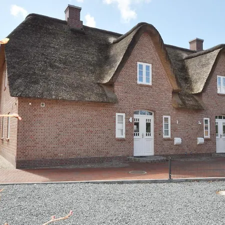 Doppelhaushaelfte Dorfhus Holiday home