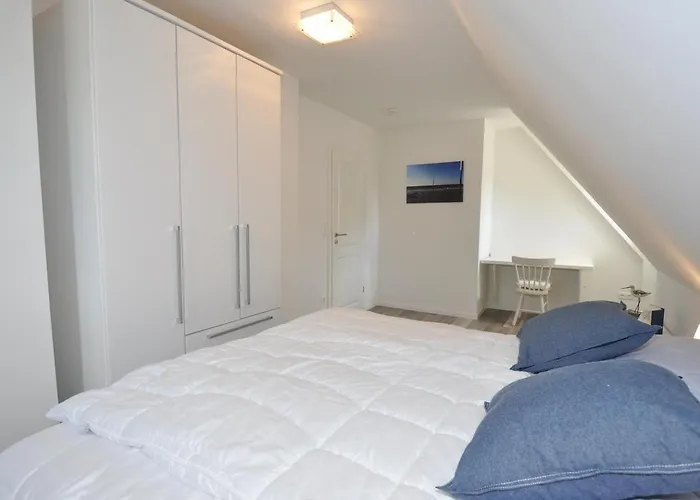 Doppelhaushaelfte Dorfhus