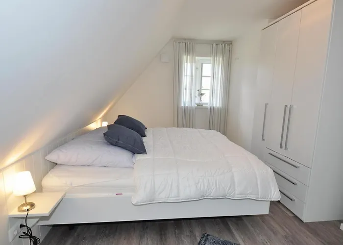 Doppelhaushaelfte Dorfhus Сasa de vacaciones Böhl